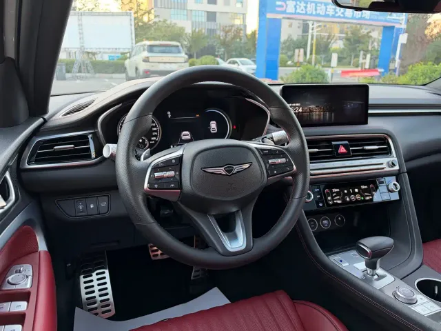 Genesis G70 — Фото автомобиля 10