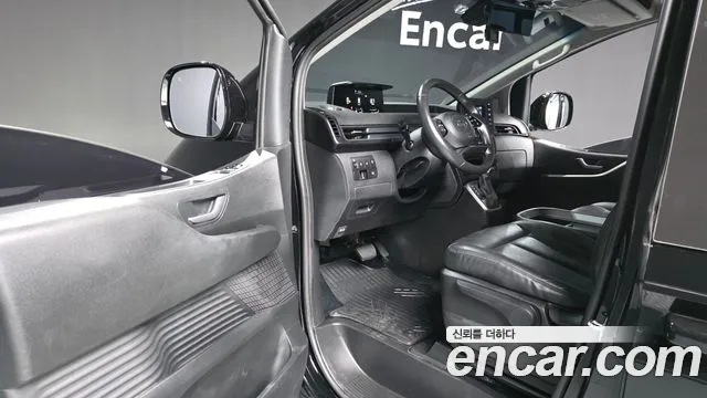 Hyundai Staria Staria Карго 5 мест — Фото автомобиля 9