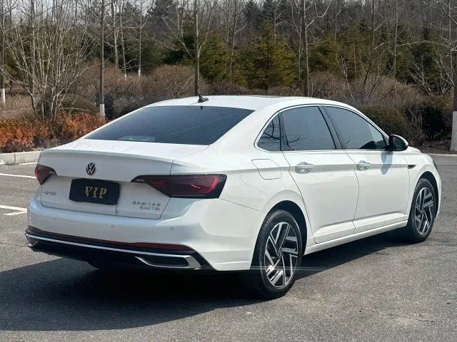 Volkswagen Sagitar — Фото автомобиля 3