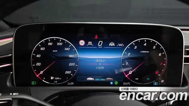 Mercedes-Benz E-Class — Фото автомобиля 8
