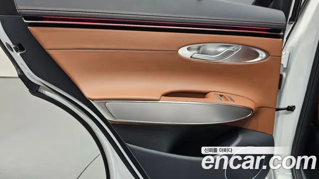 Genesis GV70 2.5T Бензин AWD — Фото автомобиля 20