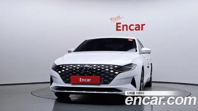 Hyundai Grandeur New — Фото автомобиля 3