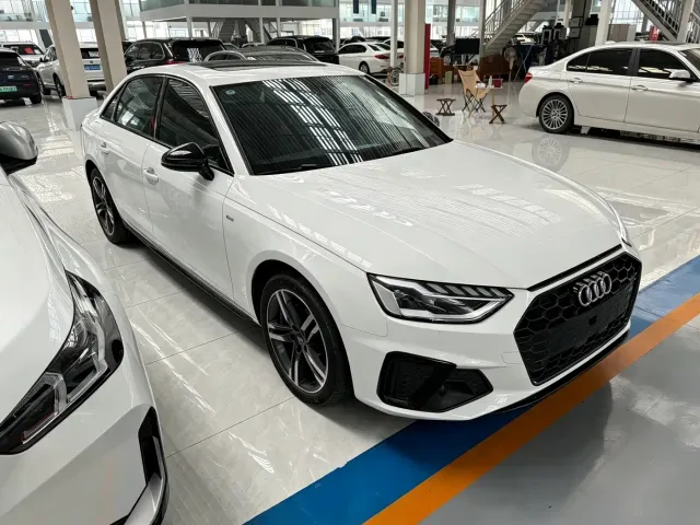 Audi A4L — Фото автомобиля 3