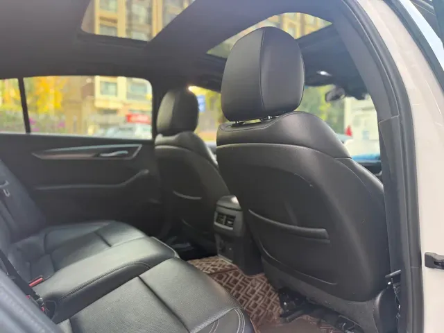 Cadillac CT5 — Фото автомобиля 10
