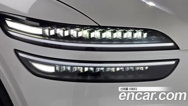 Genesis GV70 — Фото автомобиля 22