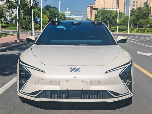 IM Motors L7 — Фото автомобиля 2