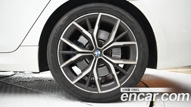 BMW 5-Series 5 серия (G30) 530i xDrive M Sport — Фото автомобиля 5