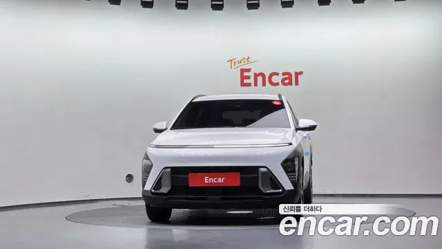 Hyundai Kona SX2 — Фото автомобиля 3