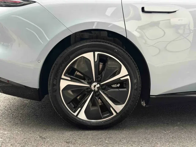Nio ET5 Touring — Фото автомобиля 11