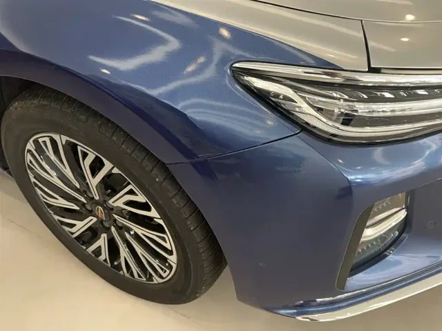 Hongqi H5 — Фото автомобиля 3