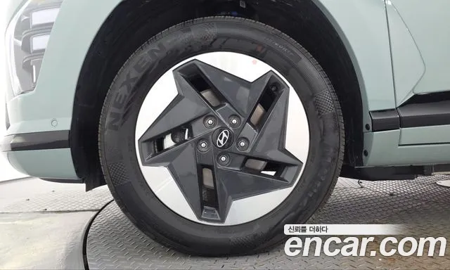 Hyundai Kona SX2 — Фото автомобиля 5