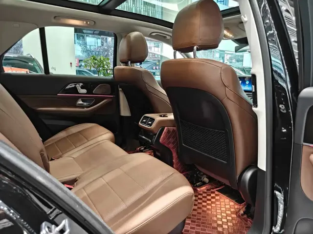 Mercedes-Benz GLE-Class — Фото автомобиля 18