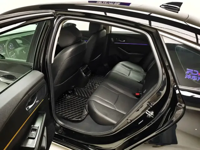 Honda Accord — Фото автомобиля 17