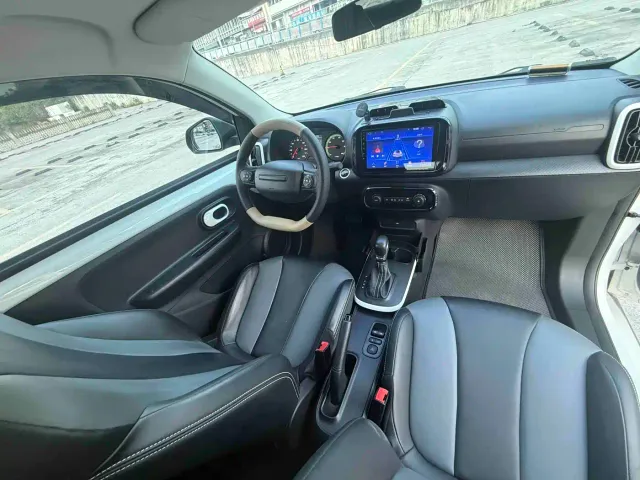 Roewe Clever — Фото автомобиля 12
