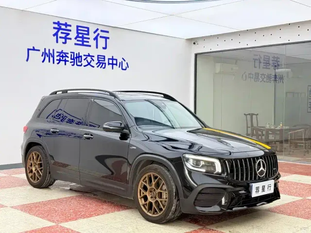 Mercedes-Benz GLB AMG — Фото автомобиля 3