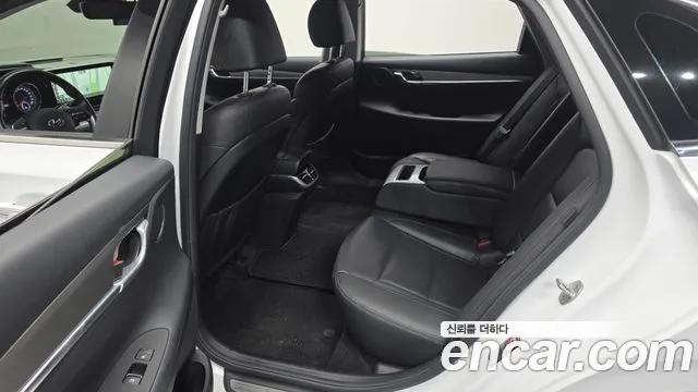 Hyundai Grandeur Grandeur (New) — Фото автомобиля 17