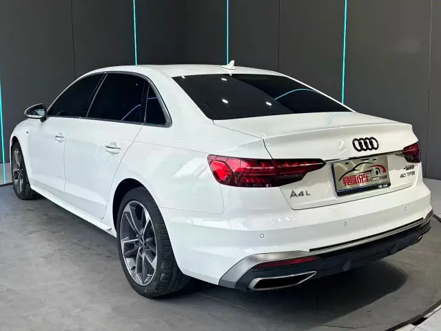 Audi A4L — Фото автомобиля 8