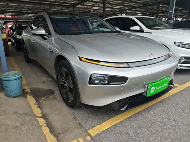 Xpeng P7 — Фото автомобиля 3