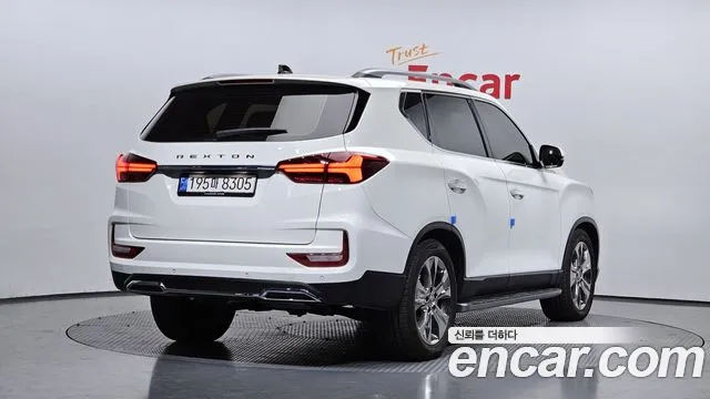KG_Mobility_Ssangyong Rexton All Rexton Дизель 2.2 4WD — Фото автомобиля 2