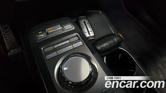 Genesis GV70 — Фото автомобиля 29