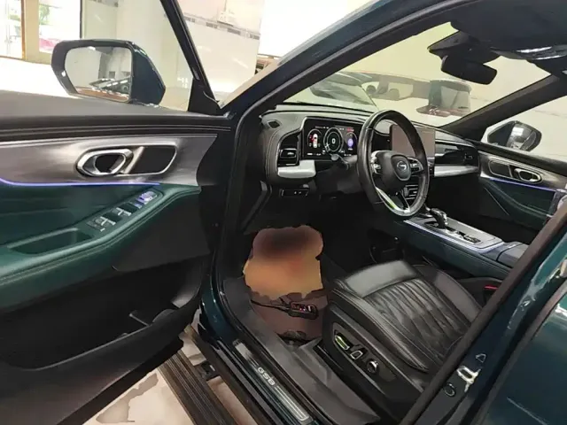 GAC Trumpchi GS8 — Фото автомобиля 15