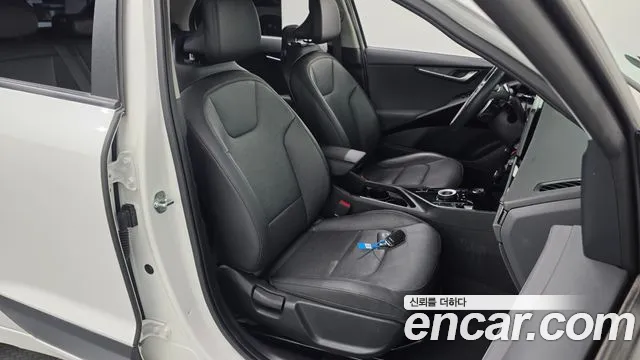 Kia Niro — Фото автомобиля 16