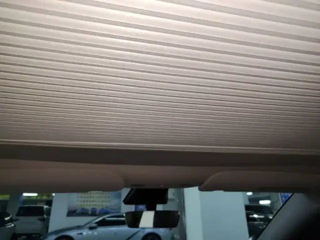 Tesla Model Y — Фото автомобиля 17