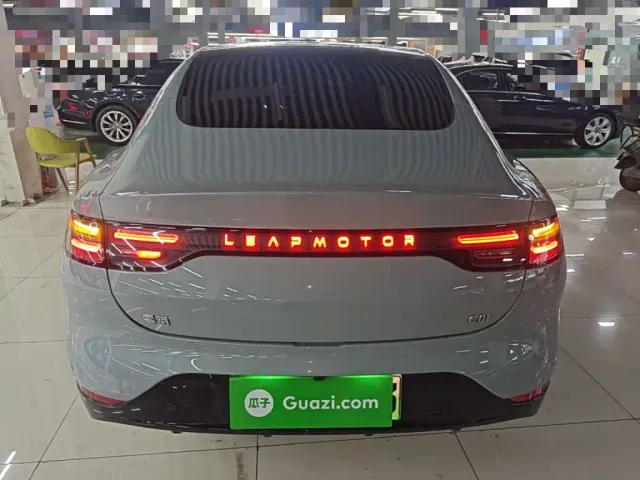Leapmotor C01 — Фото автомобиля 5