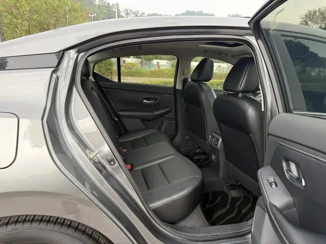 Nissan Sylphy — Фото автомобиля 9