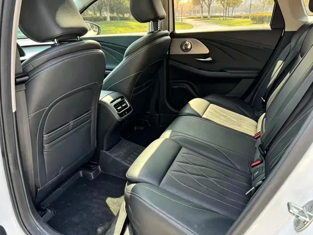 Chery Arrizo 8 — Фото автомобиля 9