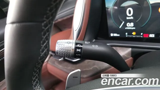 Genesis G90 Бензин 3.5 турбо AWD — Фото автомобиля 22
