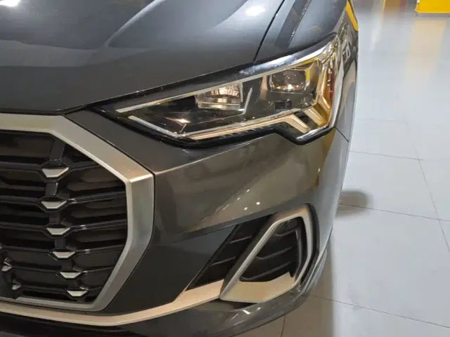 Audi Q3 — Фото автомобиля 23