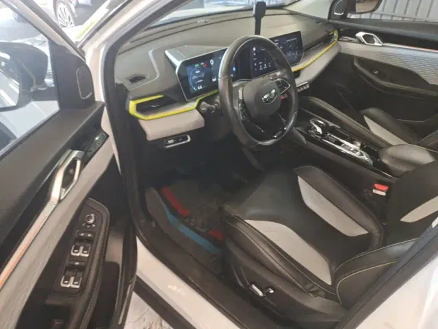 Geely Binyue — Фото автомобиля 15