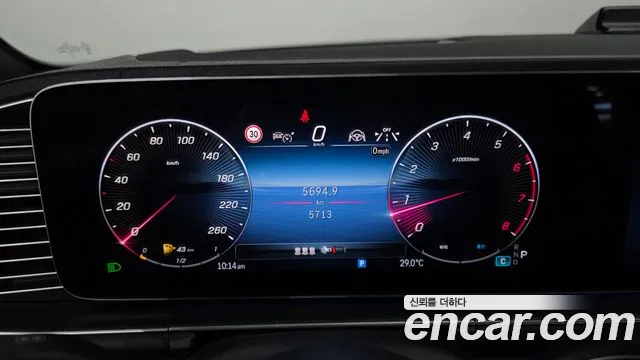 Mercedes-Benz GLE-Class — Фото автомобиля 7