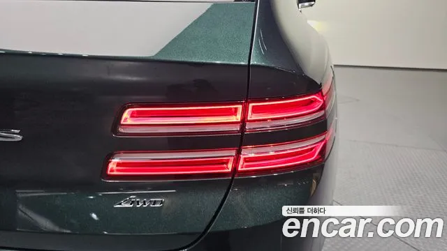 Genesis GV80 2.5T Бензин AWD — Фото автомобиля 16