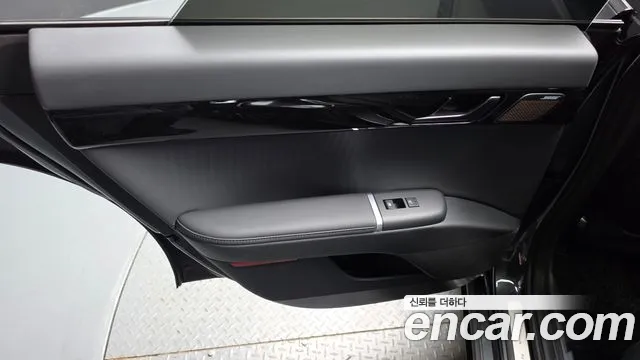 Hyundai Grandeur GN7 — Фото автомобиля 14