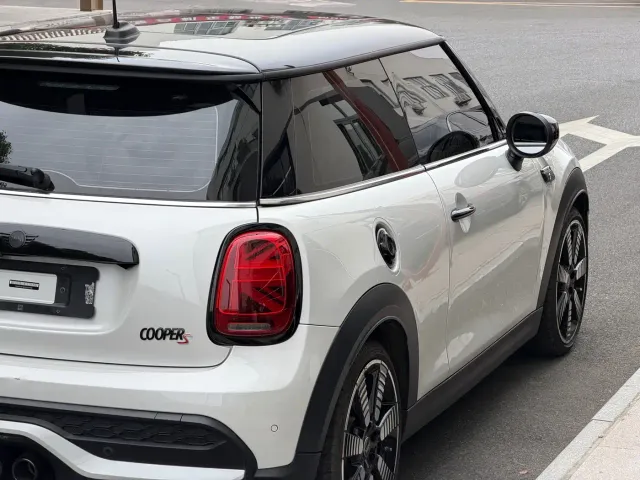 MINI Hatch — Фото автомобиля 7