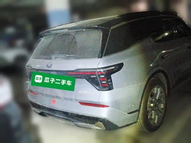 Ford Edge — Фото автомобиля 5