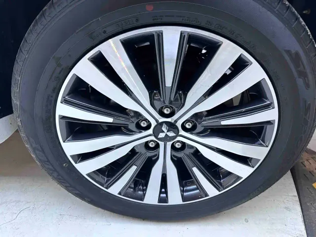 Mitsubishi Outlander — Фото автомобиля 20