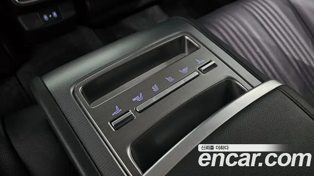 Hyundai Grandeur GN7 — Фото автомобиля 18