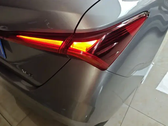 Toyota Avalon — Фото автомобиля 7