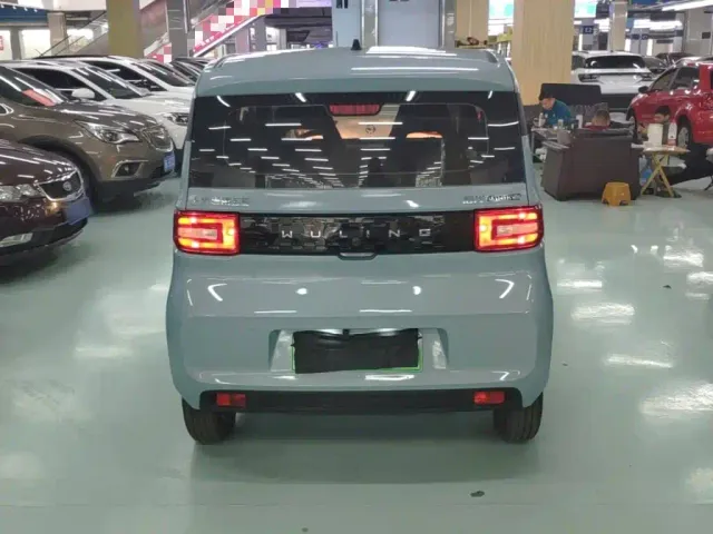 Wuling Hongguang Mini EV — Фото автомобиля 5