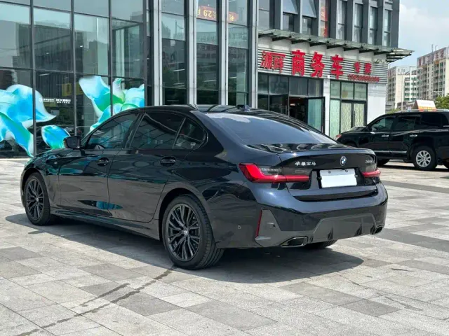 BMW 3 Series — Фото автомобиля 5