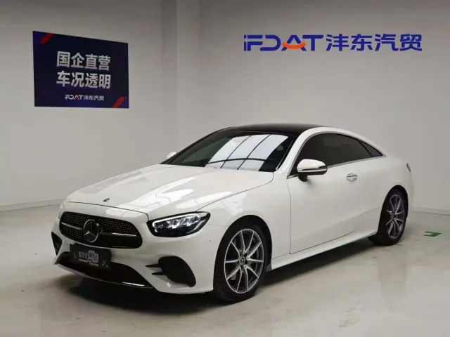 Фотография автомобиля — Mercedes-Benz E-Class