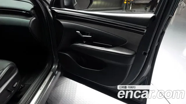 Hyundai Tucson Tucson (NX4) Дизель 2.0 2WD — Фото автомобиля 22
