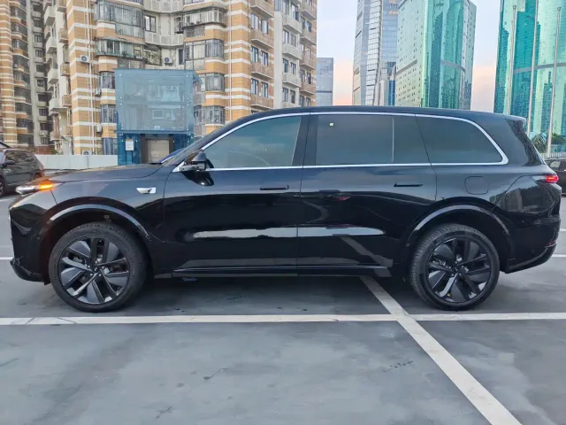Li Auto L9 — Фото автомобиля 3