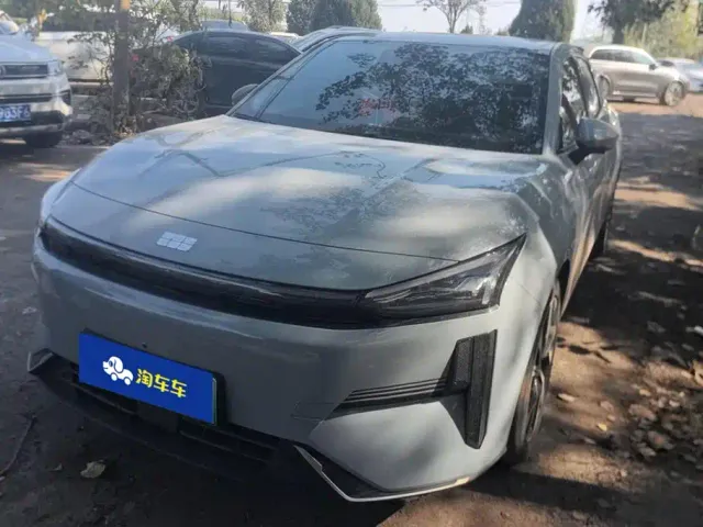 Фотография автомобиля — Geely Galaxy L6