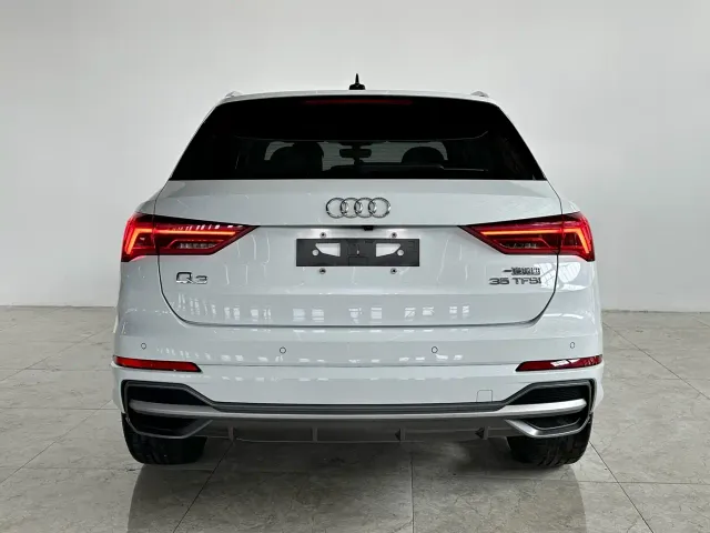 Audi Q3 — Фото автомобиля 5
