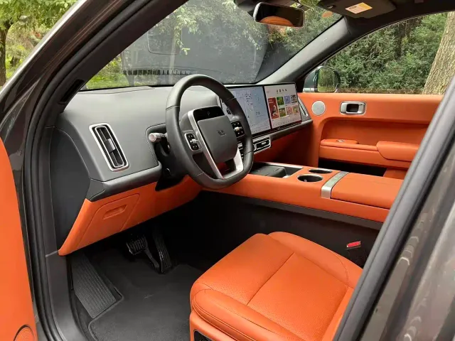 Li Auto L7 — Фото автомобиля 11