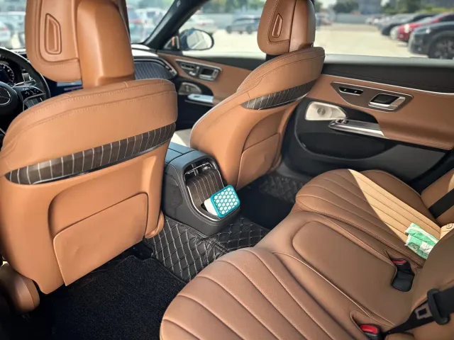 Mercedes-Benz E-Class — Фото автомобиля 9